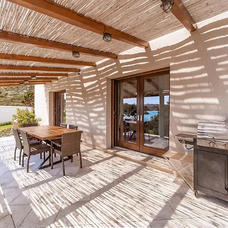 Villa Pgs Immobiliare Srls Katia *